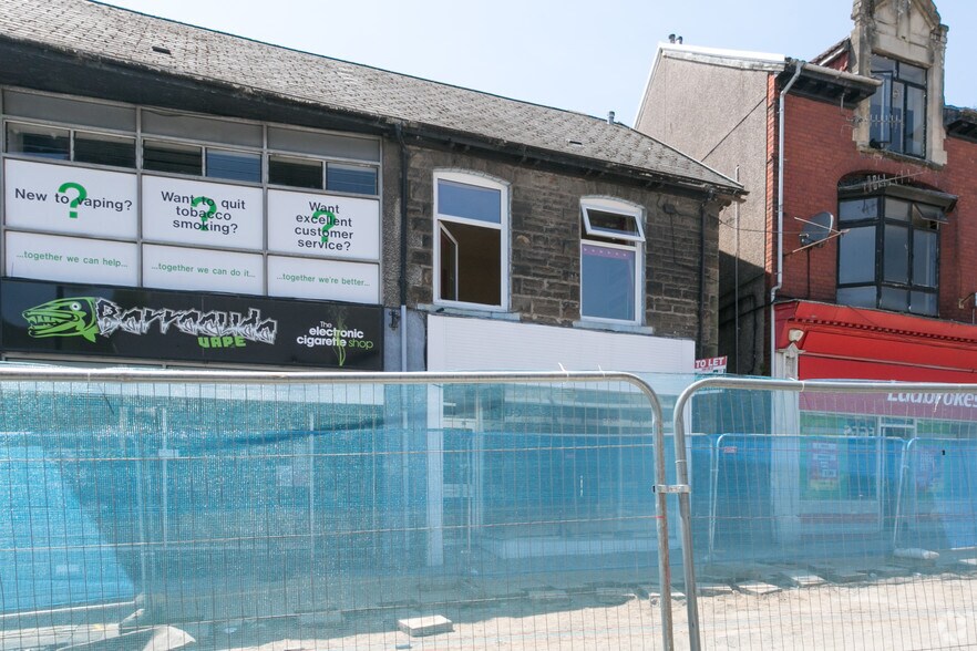 109 Dunraven St, Tonypandy à louer - Photo principale – Image 1 sur 3