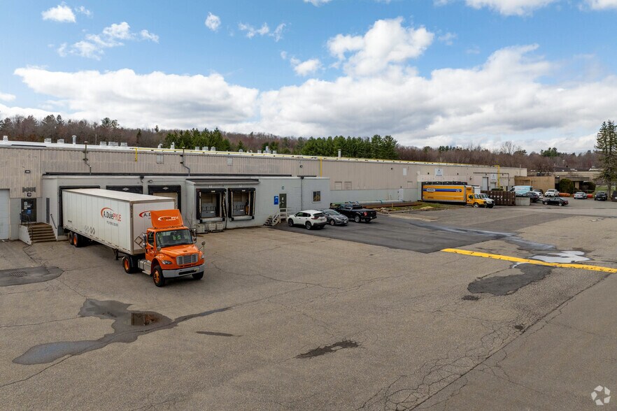 100 Hartwell St, West Boylston, MA à louer - Photo de l’immeuble – Image 3 sur 6