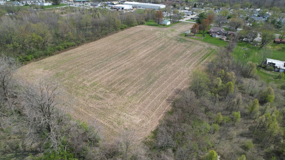 868 N Raceway Rd, Indianapolis, IN à vendre - Photo de l’immeuble – Image 2 sur 7