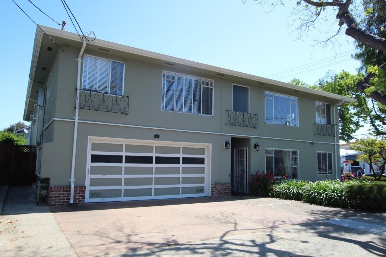 2 Arundel Rd, Burlingame, CA à vendre Photo principale– Image 1 sur 16