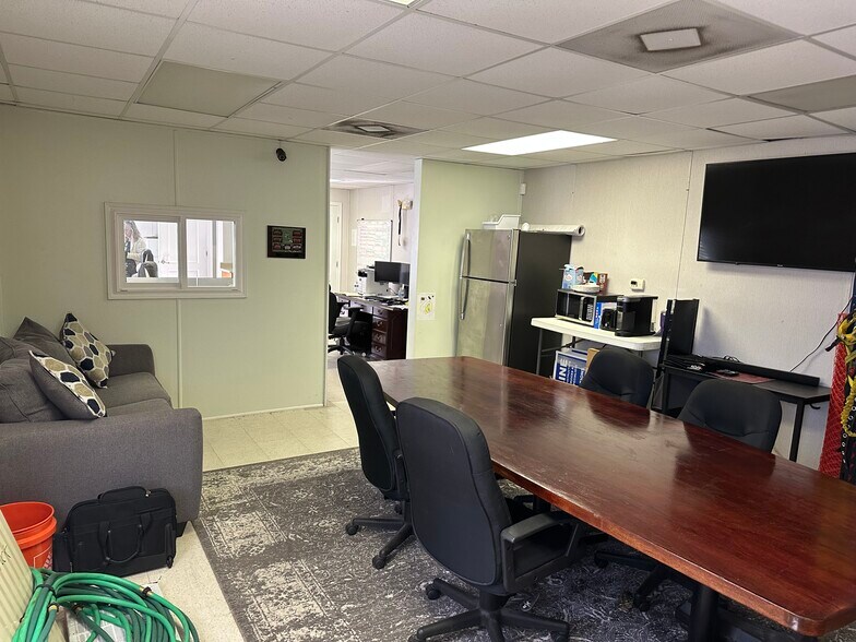 24203 FM 2100 Rd, Huffman, TX à vendre - Photo intérieure – Image 2 sur 35