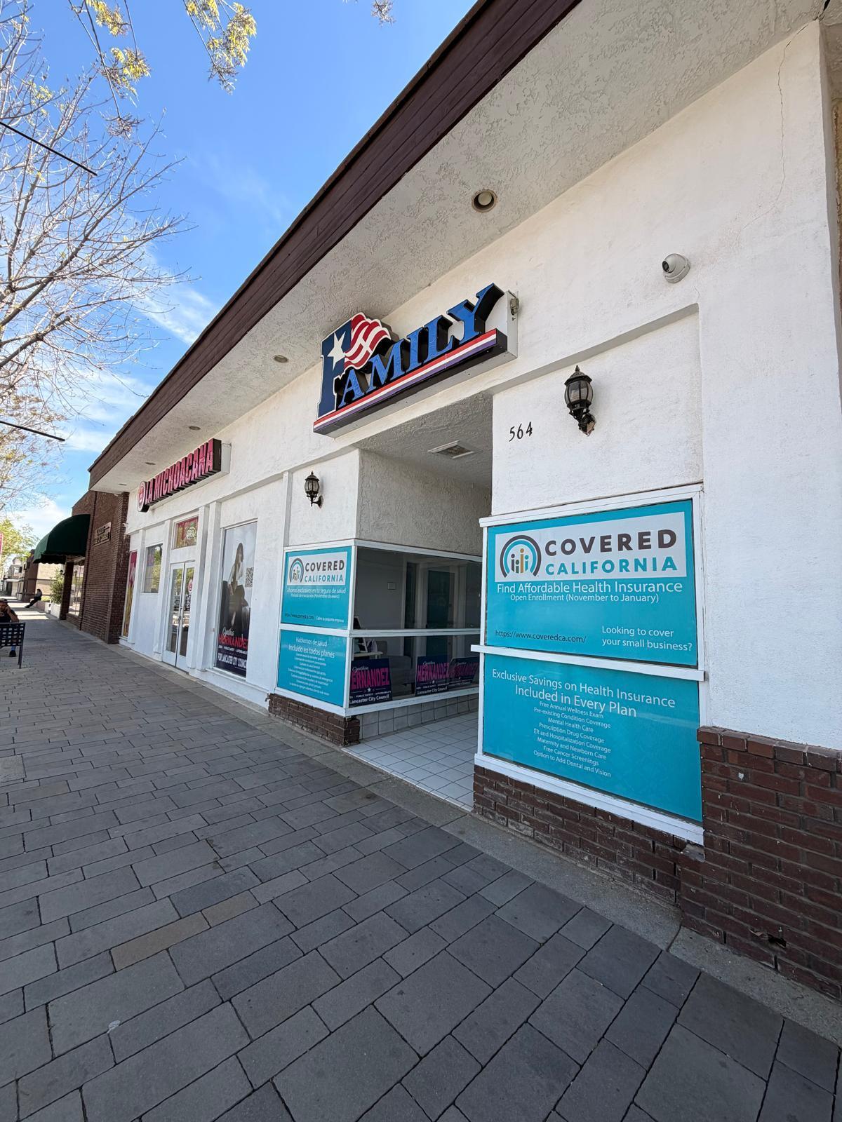 566 W Lancaster Blvd, Lancaster, CA à vendre Photo principale– Image 1 sur 35