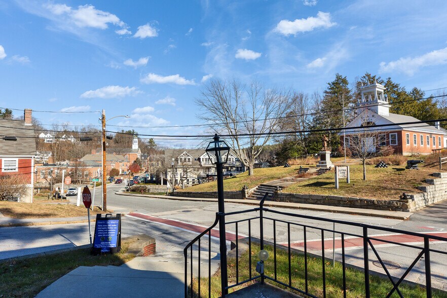 43 Grove St, Peterborough, NH à vendre - Photo de l’immeuble – Image 3 sur 65