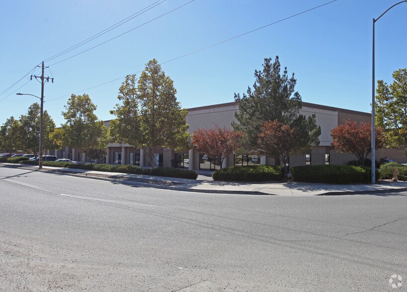 580 Linne Rd, Paso Robles, CA à louer - Photo de l’immeuble – Image 3 sur 8