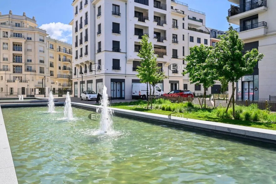 411 Avenue Du Général De Gaulle, Clamart à louer - Photo de l’immeuble – Image 3 sur 8