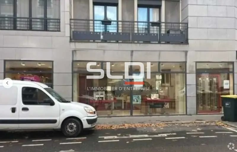 Local commercial dans Lyon à louer - Photo principale – Image 3 sur 4