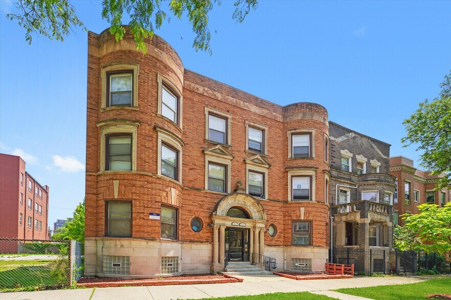 4317 S Michigan Ave, Chicago, IL à vendre - Photo de l’immeuble – Image 2 sur 9