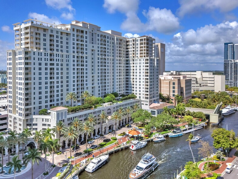 511 SE 5th Ave, Fort Lauderdale, FL à louer - Photo de l’immeuble – Image 2 sur 73