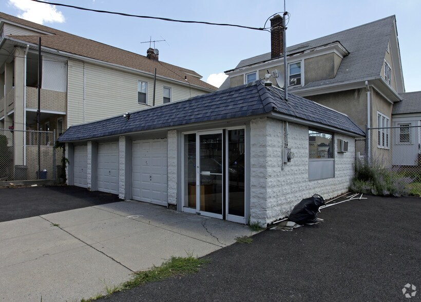 32 4th St, Staten Island, NY à louer - Photo principale – Image 1 sur 2