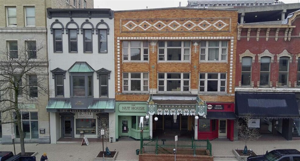 311 Main St, Peoria, IL à vendre - Photo principale – Image 1 sur 59