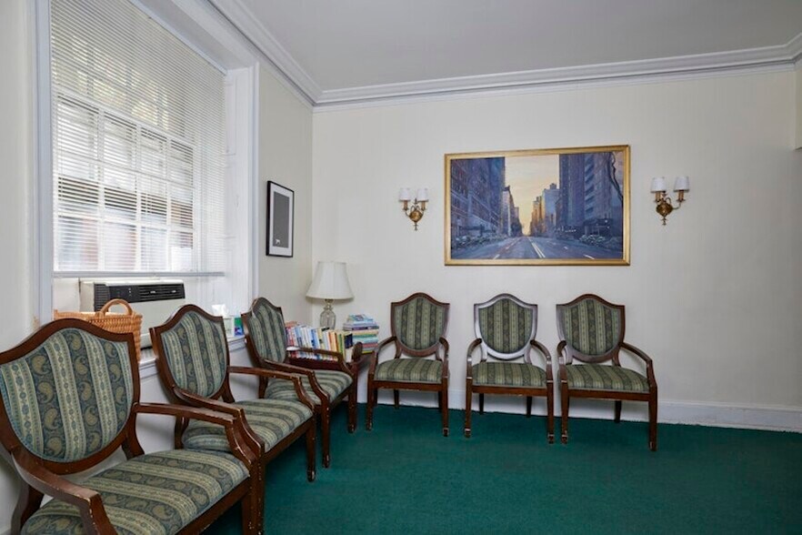 115 E 67th St, New York, NY à vendre - Photo intérieure – Image 3 sur 5