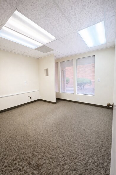 916 SE 164th Ave, Vancouver, WA à louer - Photo de l’immeuble – Image 2 sur 7