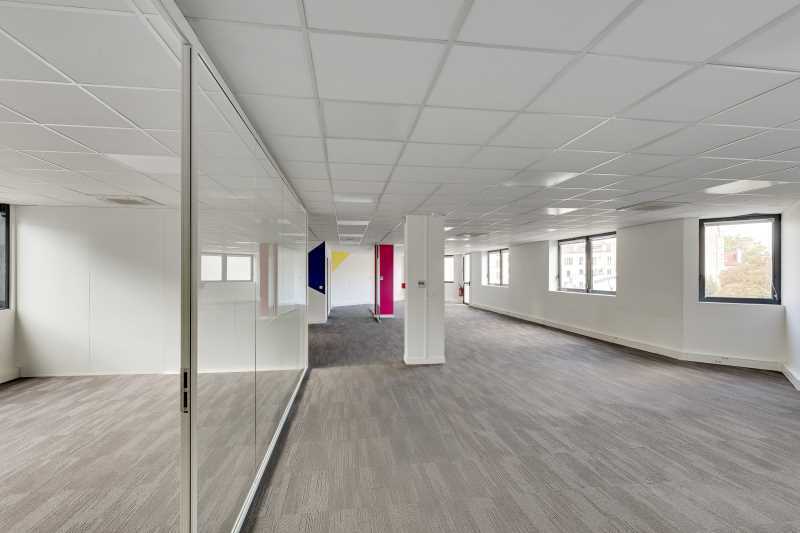 Bureau dans Boulogne-Billancourt à louer - Photo de l’immeuble – Image 3 sur 8
