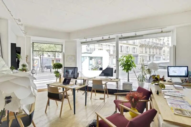 Bureau dans Paris à louer - Photo de l’immeuble – Image 2 sur 9