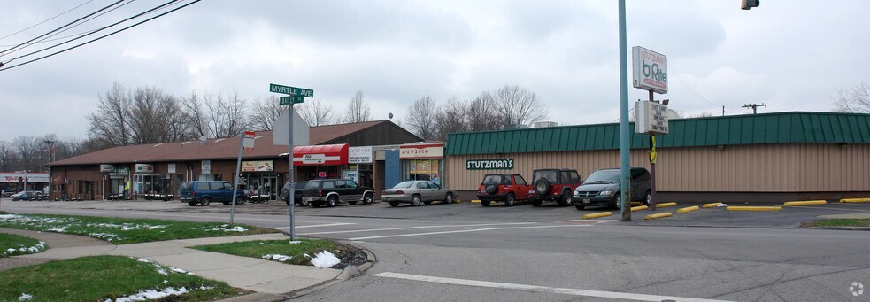 2034-2046 Bailey Rd, Cuyahoga Falls, OH à louer - Photo de l’immeuble – Image 3 sur 16