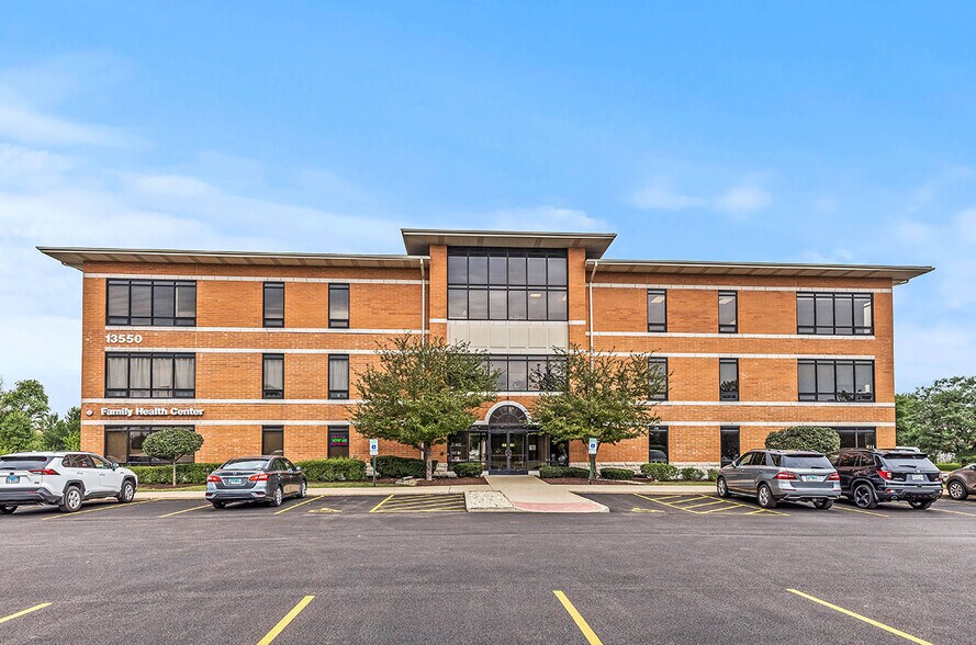 13550 S Route 30, Plainfield, IL à louer - Photo de l’immeuble – Image 1 sur 8