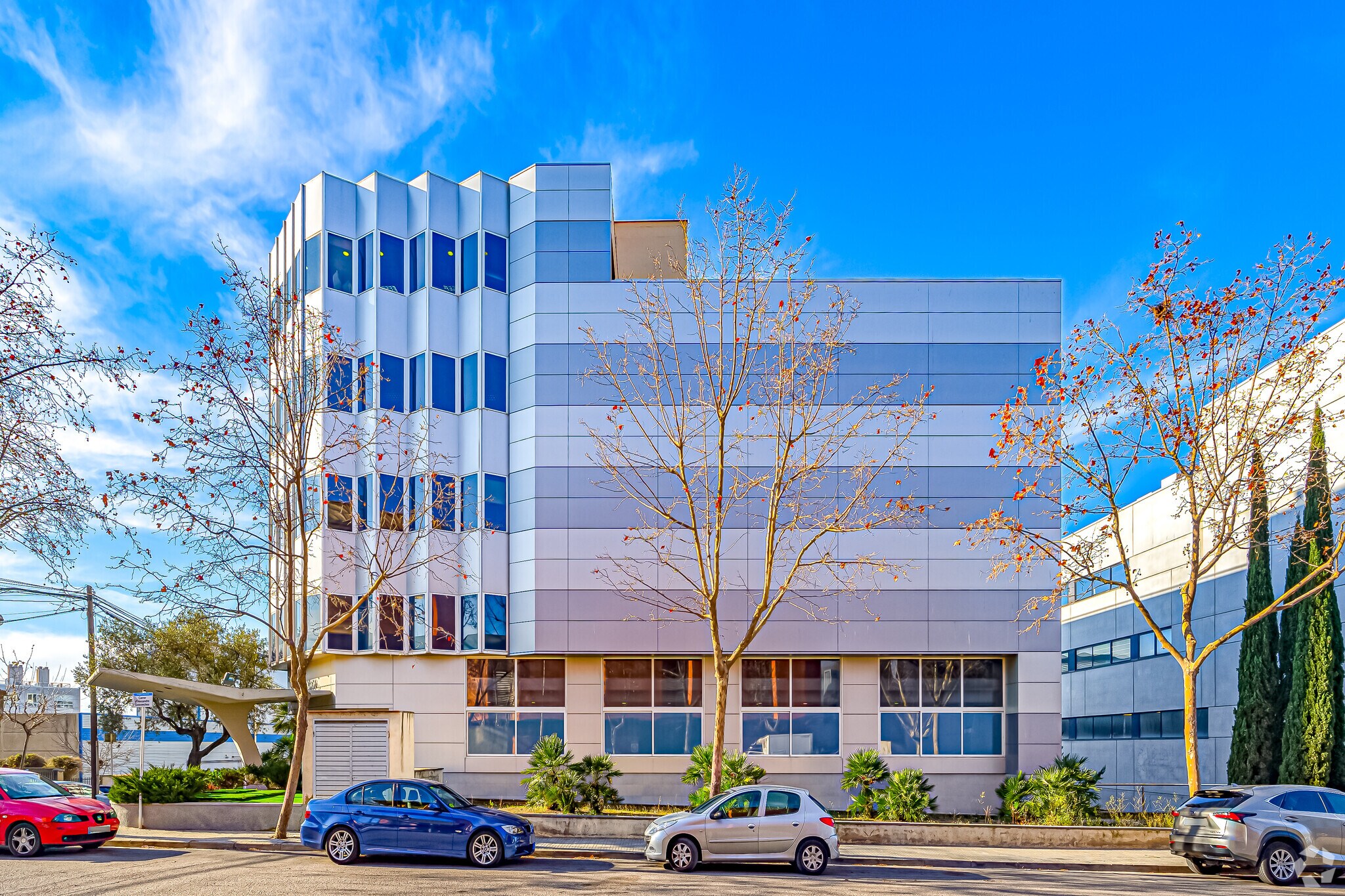 Industriel/Logistique dans Sant Just Desvern, Barcelona à louer Photo principale– Image 1 sur 5