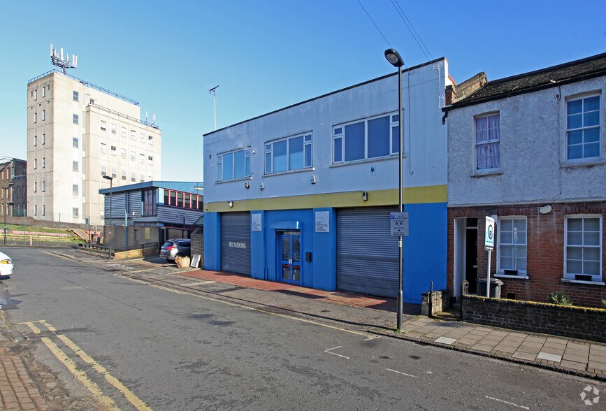 15-17 Clyston St, Londres à vendre - Photo de l’immeuble – Image 2 sur 2