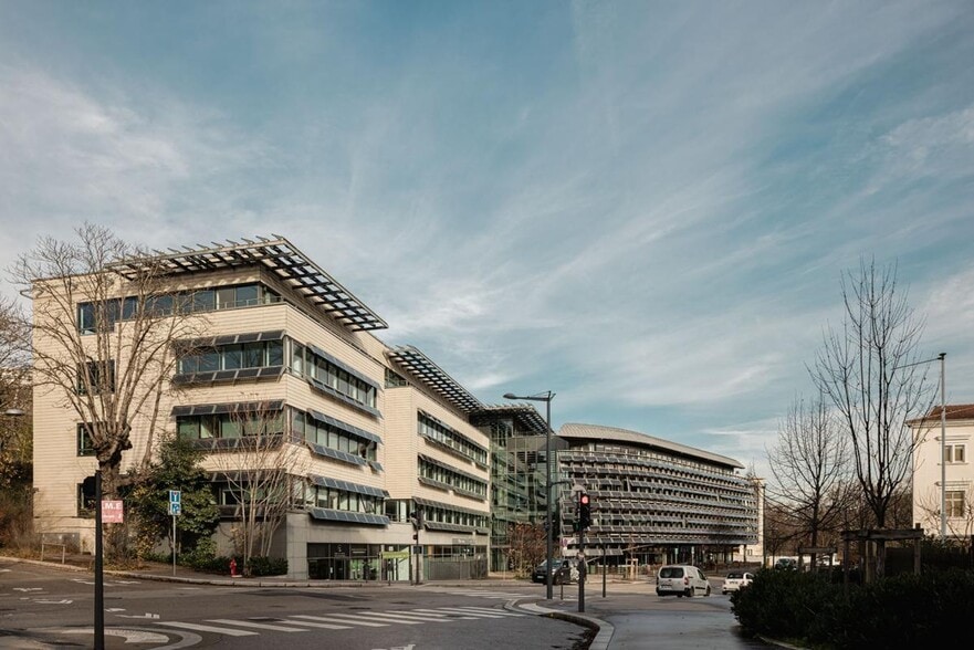 27 Rue Joannès Carret, Lyon à vendre - Photo de l’immeuble – Image 1 sur 7