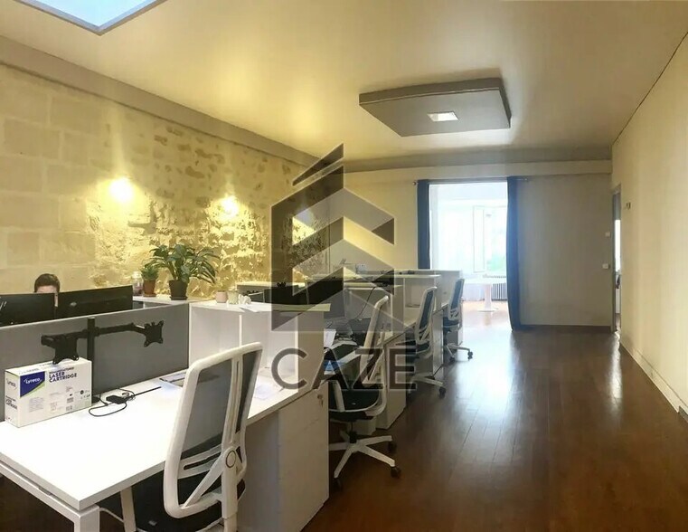 Bureau dans Bordeaux à louer - Photo de l’immeuble – Image 1 sur 6