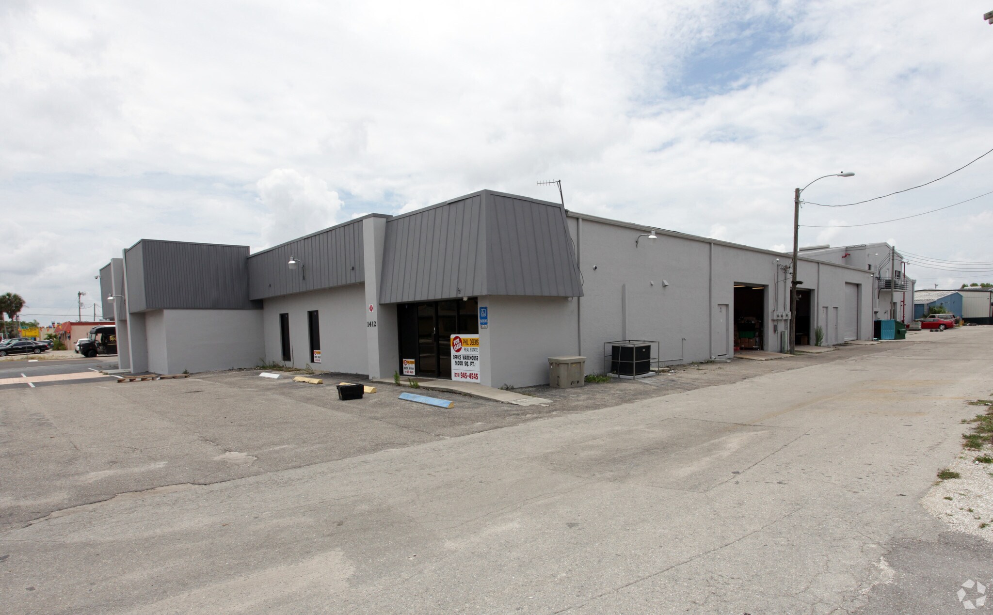 1412-1414 Viscaya Pky, Cape Coral, FL à louer Photo principale– Image 1 sur 7