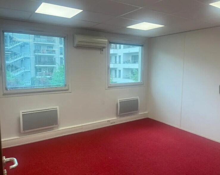 Bureau dans Levallois-Perret à louer - Photo de l’immeuble – Image 3 sur 5