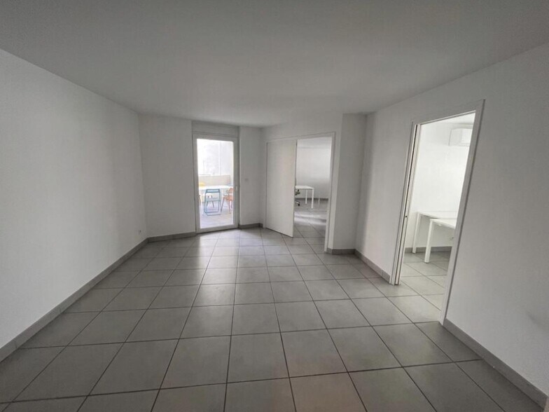 Bureau dans Toulon à vendre - Photo de l’immeuble – Image 3 sur 7