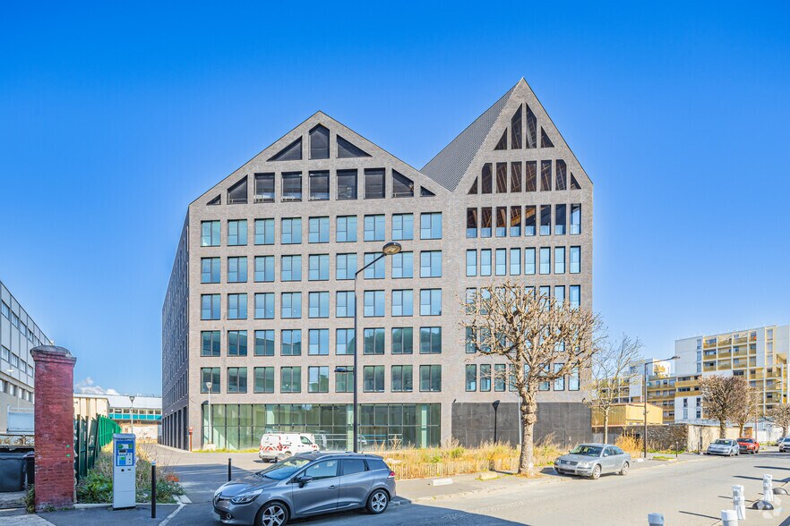 Bureau dans Ivry-sur-Seine à vendre - Photo principale – Image 1 sur 2