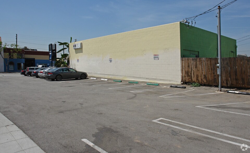 7501 Santa Monica Blvd, West Hollywood, CA à vendre - Photo principale – Image 1 sur 3