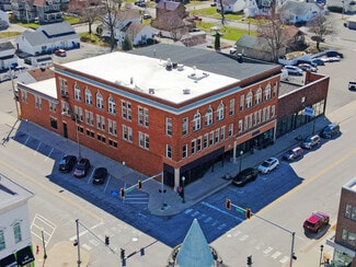 Plus de détails pour 301 W Van Buren St, Columbia City, IN - Local commercial à vendre
