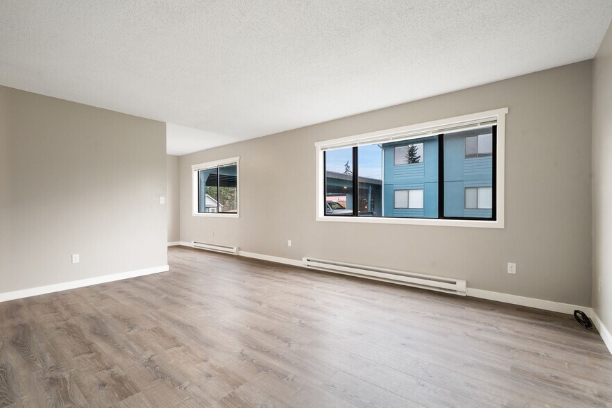 2938 E Walnut St, Port Angeles, WA à vendre - Photo de l’immeuble – Image 2 sur 26