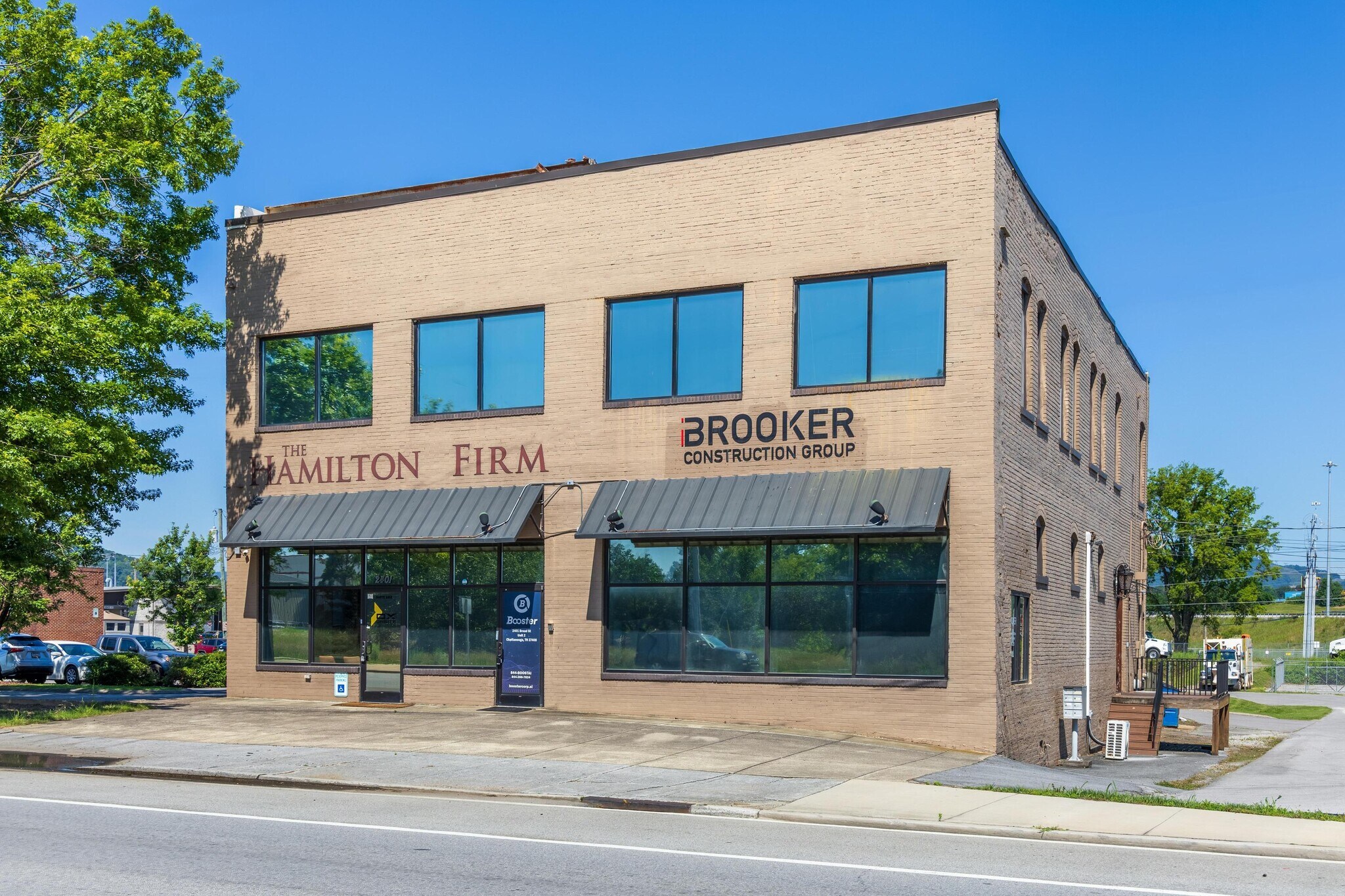 2401 Broad Street, Chattanooga, TN à vendre Photo de l’immeuble– Image 1 sur 53