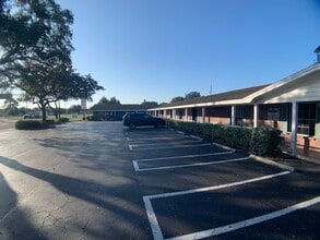 1212 66th St N, Saint Petersburg, FL à louer Photo intérieure– Image 2 sur 13