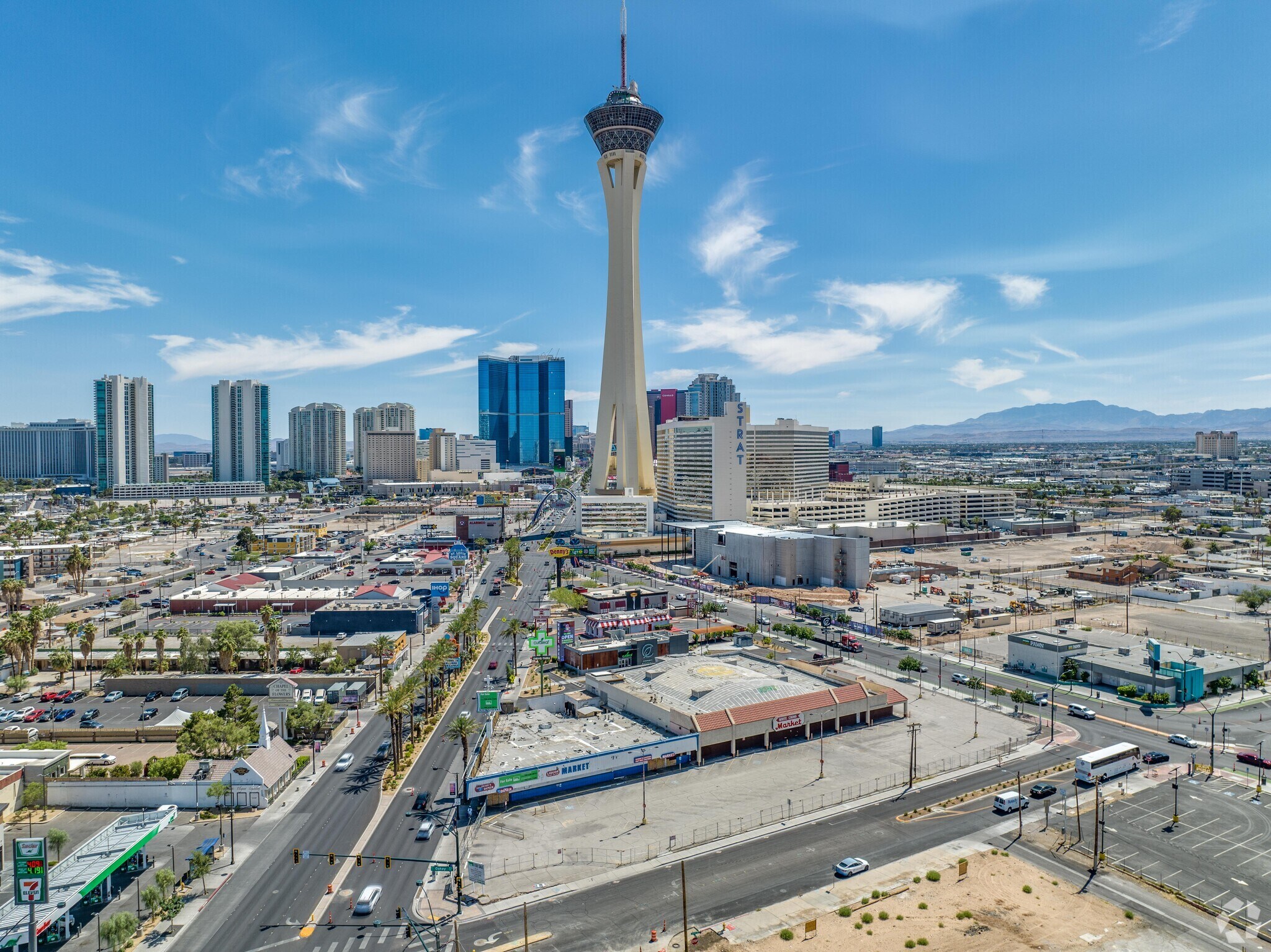 1700 S Las Vegas Blvd, Las Vegas, NV à vendre Photo principale– Image 1 sur 11