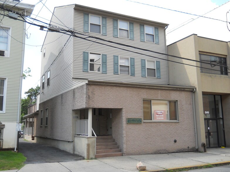 94 Bayard St, New Brunswick, NJ à louer - Photo de l’immeuble – Image 2 sur 8