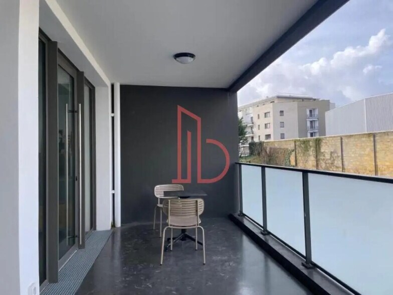Bureau dans Talence à louer - Photo de l’immeuble – Image 1 sur 7