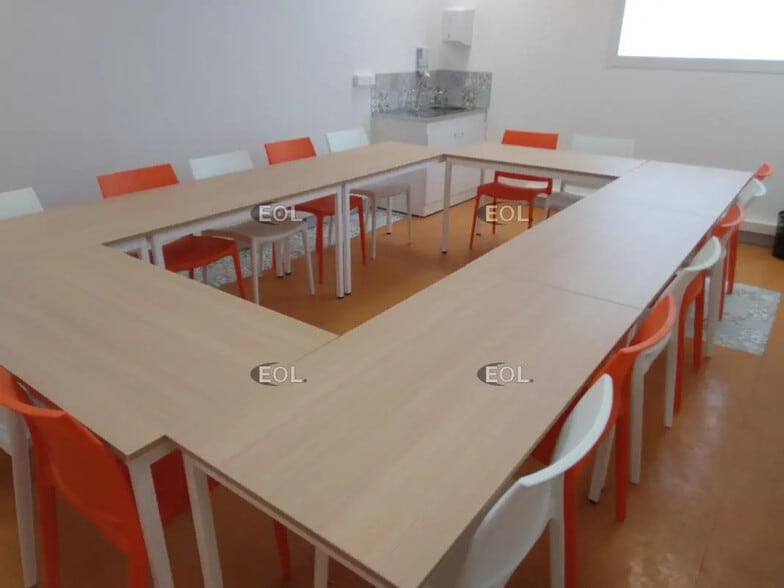 109 Rue Terradou, Carpentras à louer - Photo de l’immeuble – Image 3 sur 4