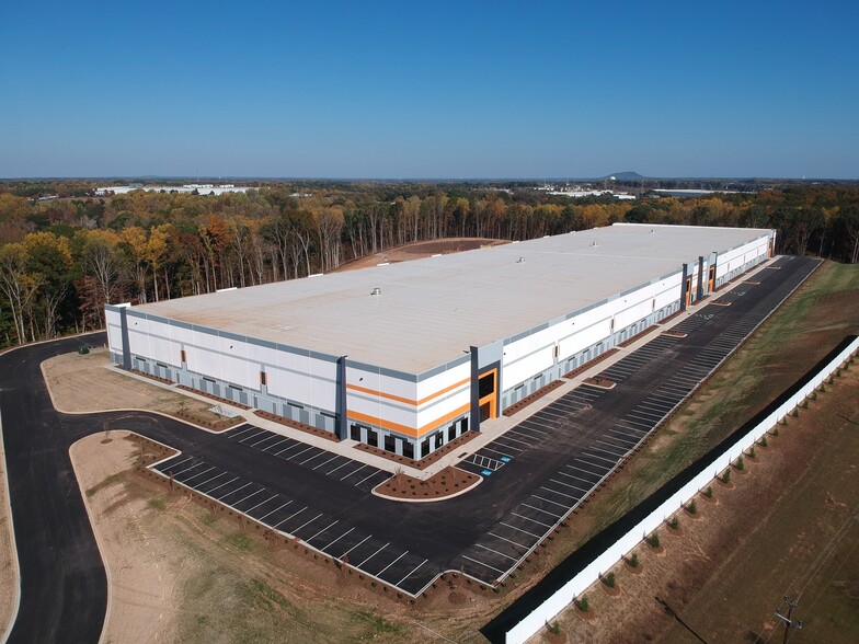 150 Southridge Pky, Bessemer City, NC à louer - Photo de l’immeuble – Image 2 sur 11