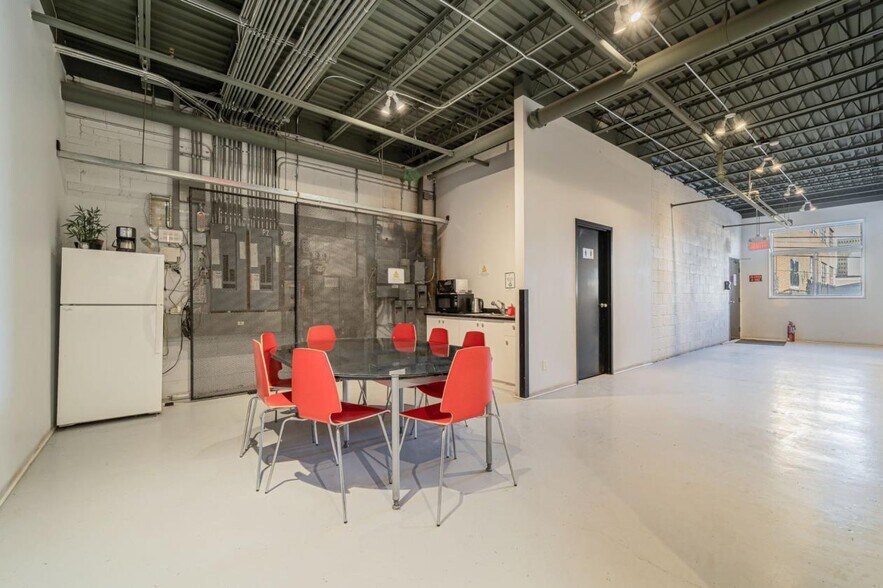 465-485 Rue De Port-Royal O, Montréal, QC à louer - Photo intérieure – Image 3 sur 14