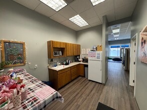 629-639 S B St, San Mateo, CA à louer Photo intérieure– Image 1 sur 16