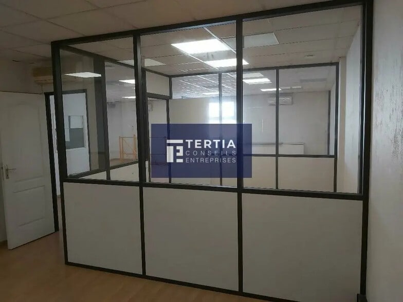 Local d’activités dans Lattes à louer - Photo de l’immeuble – Image 3 sur 10