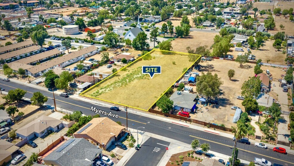 24270 Myers Ave, Moreno Valley, CA à vendre - Photo de l’immeuble – Image 2 sur 10