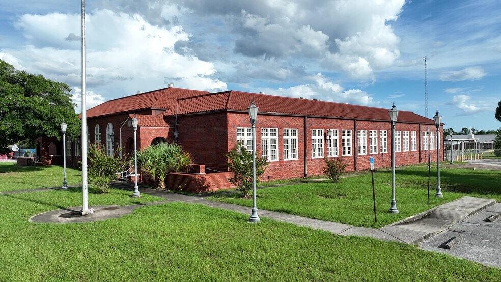 3001 W 15th St, Panama City, FL à vendre - Photo principale – Image 1 sur 105