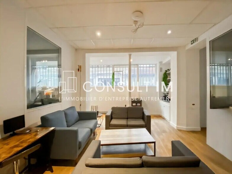 Bureau dans Paris à louer - Photo de l’immeuble – Image 2 sur 7