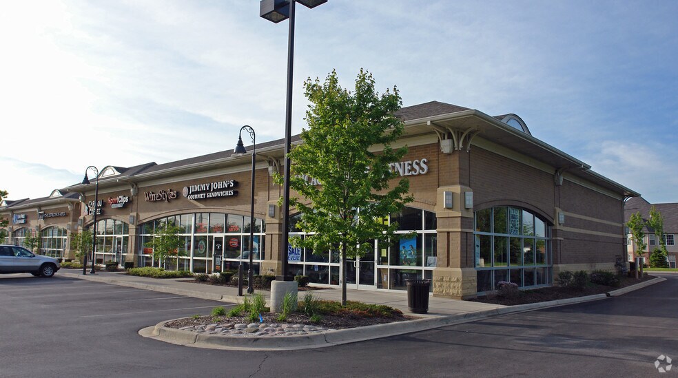 2415-2445 75th St, Darien, IL à louer - Photo de l’immeuble – Image 2 sur 3