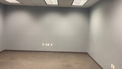 580 Decker Dr, Irving, TX à louer - Vidéo sur l’annonce professionnelle