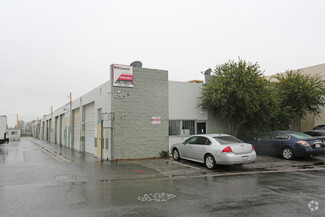 Plus de détails pour 15406 Cabrito Rd, Van Nuys, CA - Industriel/Logistique à louer