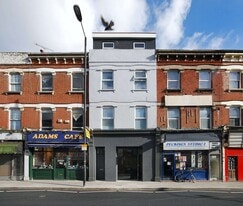 79 Askew Rd, Londres LND - Immobilier d'entreprise