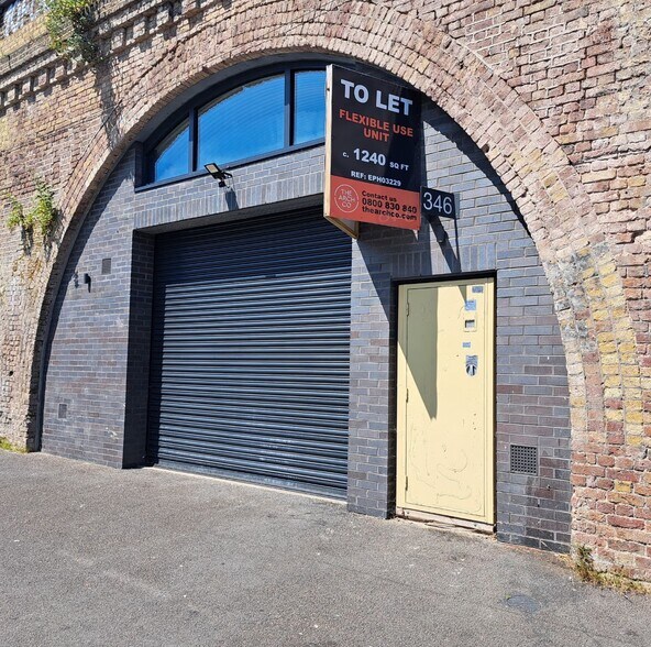 344-349 Camberwell Station Rd, Londres à louer - Photo principale – Image 1 sur 2