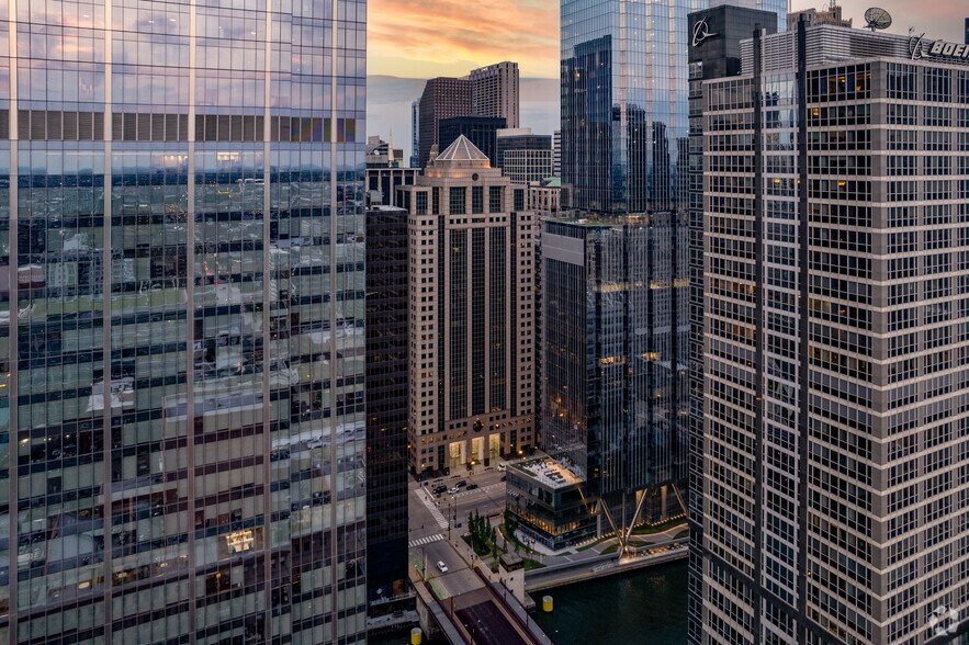 123 N Wacker Dr, Chicago, IL à louer - Aérien – Image 2 sur 15